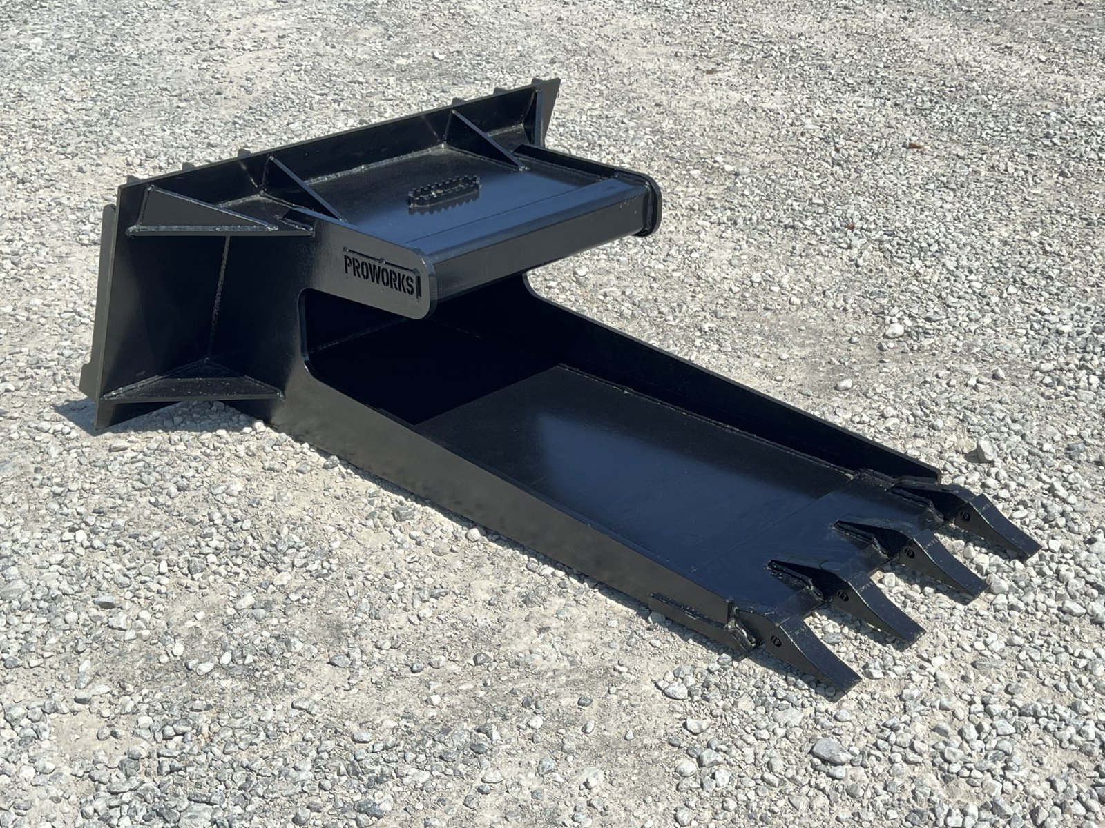 IMG_0200-scaled-1.jpeg Concrete Claw Slab Bucket Attachment with Teeth Fits Skid Steer Quick Attach - Image 1