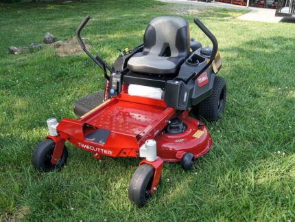 Toro 77401 42″ TimeCutter Zero Turn Mower 22.5HP Briggs